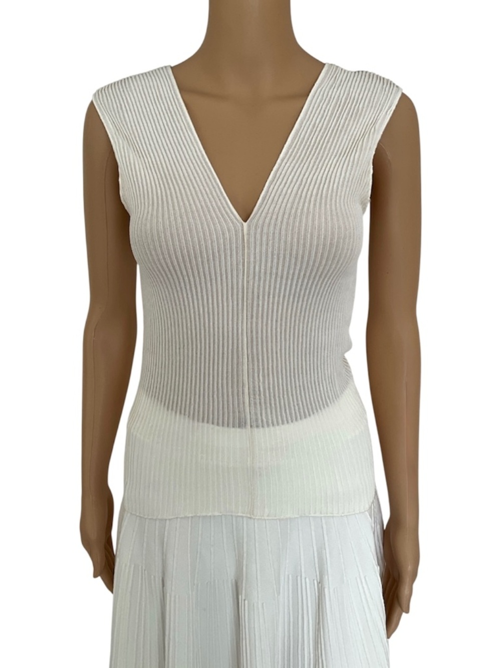 Giorgio Armani Ivory Ribbed Knit V-Neck Tank Top Size 8